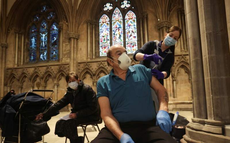 بريطانيا: تطعيم 140 شخصا في الدقيقة ضد كورونا