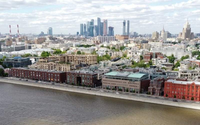 موسكو تشجع مواطنيها على تلقي لقاحات كورونا بتوزيع شقق سكنية