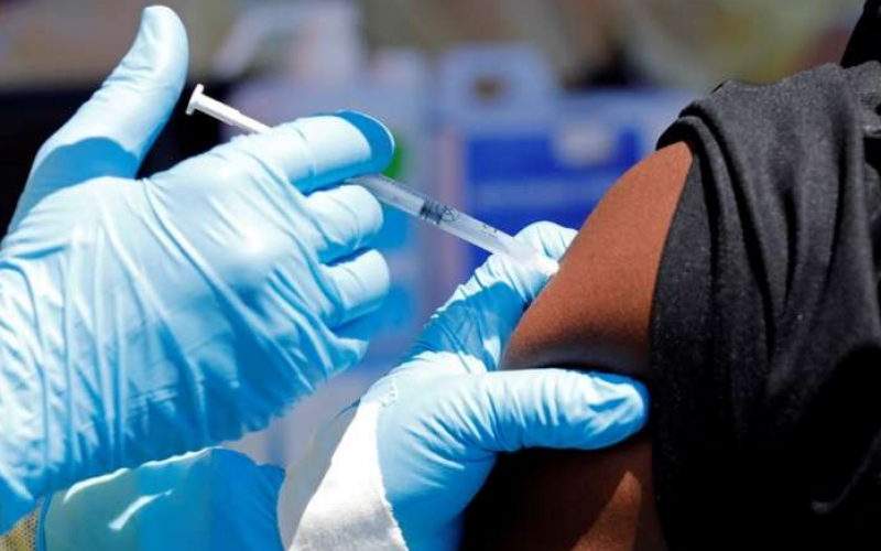 هذه مواعيد بدء برامج التطعيم ضد كورونا في بعض الدول..