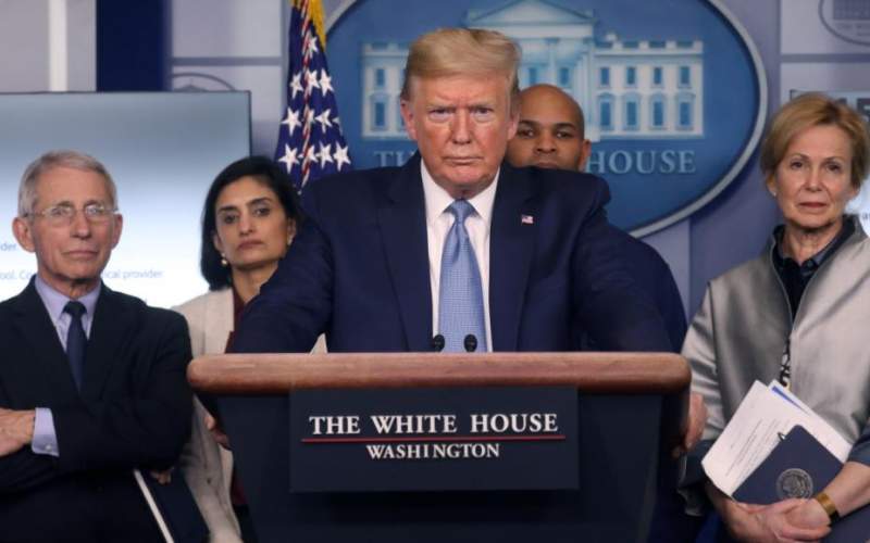 كاتب أميركي: إدارة ترامب مثيرة للشفقة وفشلت في مواجهة كورونا
