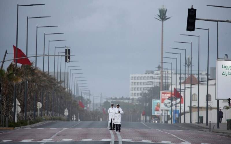 تمديد إغلاق الدار البيضاء وحظر تجوال بولايتين في تونس