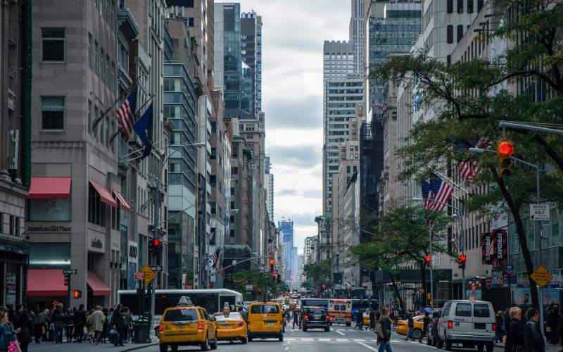 ارتفاع غير مسبوق في إصابات كورونا بالولايات الأميركية 