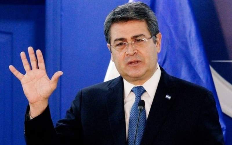 حالة رئيس هندوراس تطلبت إمداده بالأوكسجين