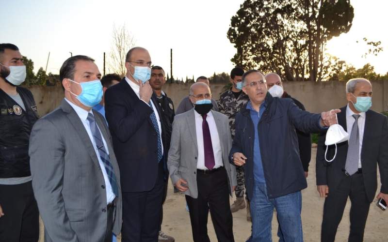 وزيرا الصحة والاتصالات تفقدا أشغال بلدية طرابلس لتجهيز المستشفى الميداني في القبة