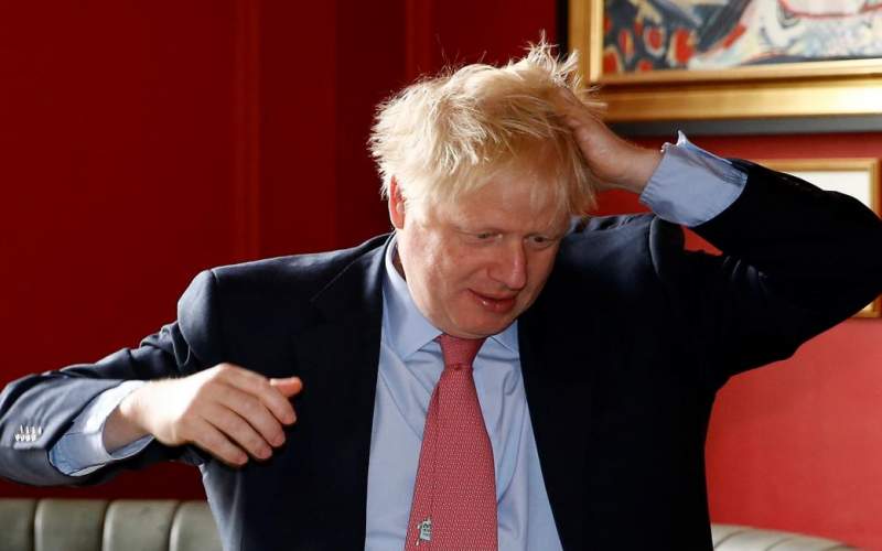 جونسون يلغي رحلته إلى الهند لاحتواء كورونا في البلاد