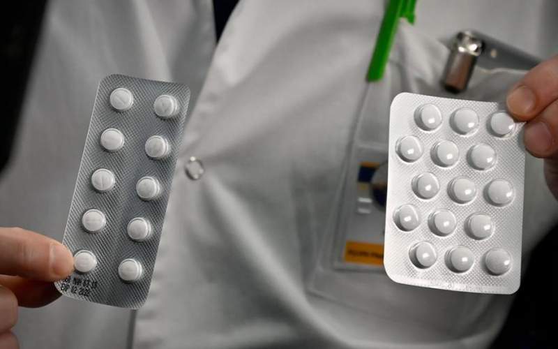 عالم أميركي يُعزل من منصبه لمقاومته عقار الكلوروكين الذي روج له ترامب 