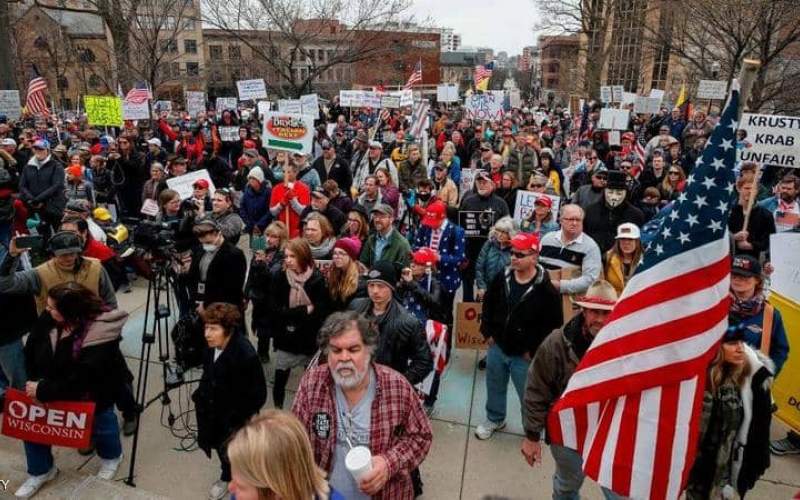 ولاية ويسكونسن الأميركية تطالب بوقف الإغلاق رغم وفيات كورونا القياسية
