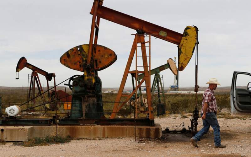 انخفاض أسعار النفط مع ارتفاع الإصابات بكورونا