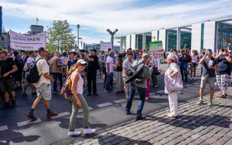 برلين تستعد لمظاهرة ضد القيود الرامية إلى الحد من انتشار فيروس كورونا