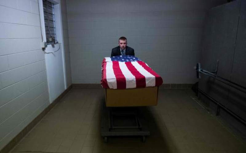 ولاية أمريكية تسجل أعلى معدل وفيات بكورونا في العالم.. وفريق بايدن يحذر من تأخير انتقال السلطة 