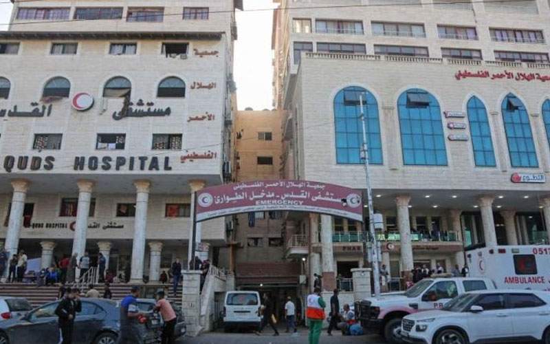 الهلال الأحمر الفلسطيني: آليات الاحتلال تحاصر مستشفى القدس في غزة وتعرقل إخلاء الجرحى