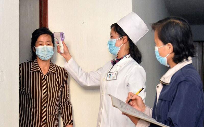 كوريا الشمالية توصي بشدة بارتداء كمامة الوجه للوقاية من الإنفلونزا