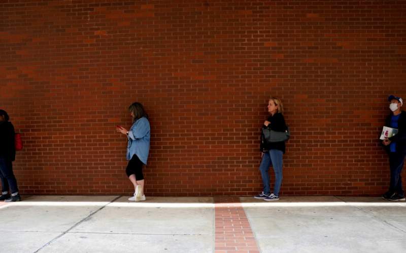 ملايين الاميركيين فقدوا وظائفهم بسبب أزمة كورونا