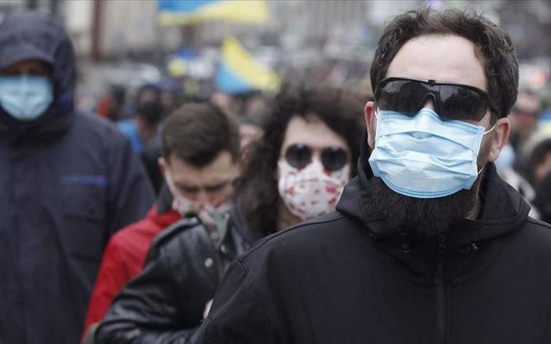 إصابات فيروس كورونا تتجاوز 900 ألف حالة في أوكرانيا.. 