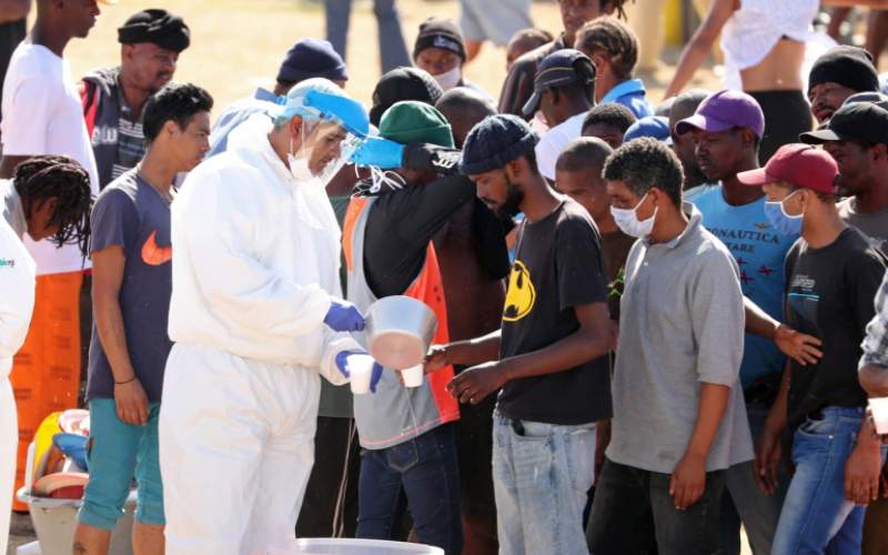 أول دولة إفريقية تتجاوز عتبة المليون بإصابات كورونا