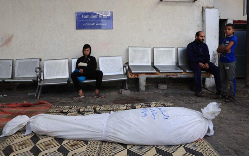 العدو يكثّف استهداف مستشفيات غزة