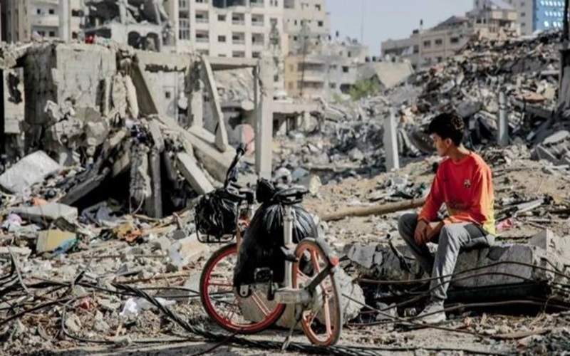 محرقة غزة بيومها الـ123: 107 شهداء في عدة مجازر وسط معارك عنيفة