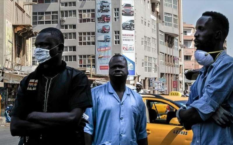 دولة أفريقية تلاحق 23 شخصًا فروا من الحجر الصحي