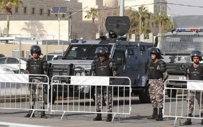 الأردن يفرض حظر تجوّل للحدّ من انتشار