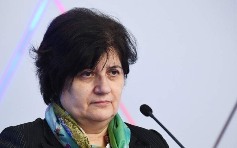 ممثلة الصحة العالمية في روسيا تتلقى أحد اللقاحين المحليين ضد كورونا