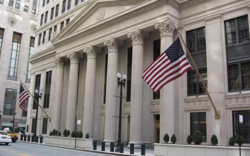 البنك المركزي الأميركي: ارتفاع إصابات كورونا مقلق جدا للاقتصاد