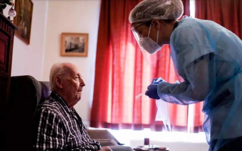 منظمة الصحة تكشف عن المأساة في دور المسنين في أوروبا