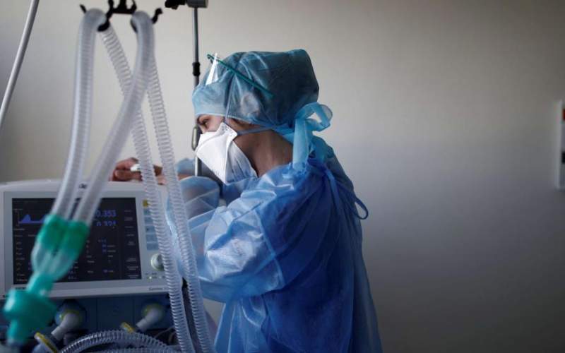 كورونا يفتك بقطاع الصحة التركي