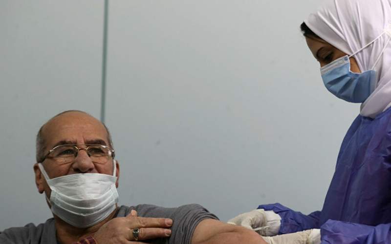 أسباب حالة العزوف الغريبة عن اللقاحات في مصر