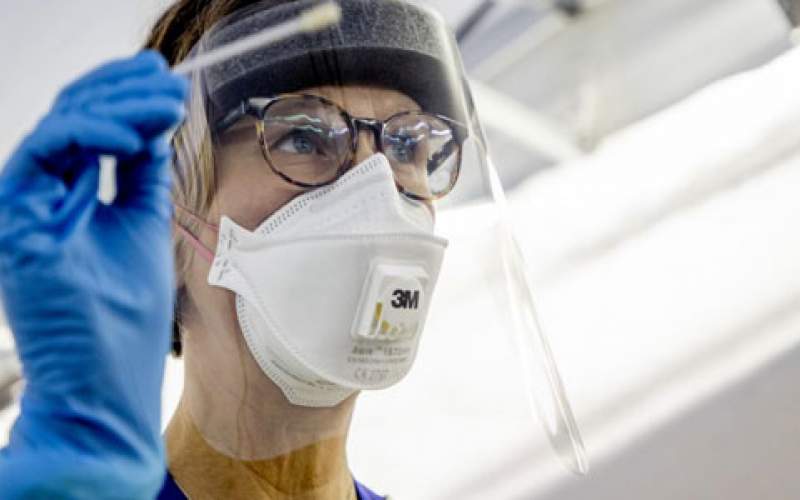  ألمانيا تمدد قيودها وبريطانيا تفرض الإغلاق من جديد 