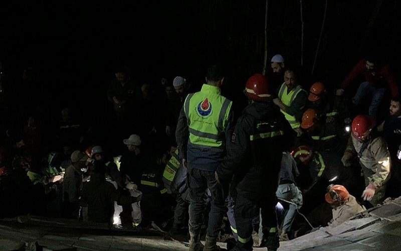 لبنان: انتشال 4 جثامين و 3 جرحى من تحت أنقاض المبنى المنهار في الشويفات