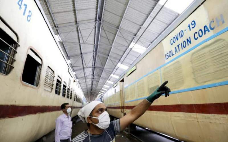 قطارات نيودلهي تتحول إلى مستشفيات لرعاية مرضى كورونا
