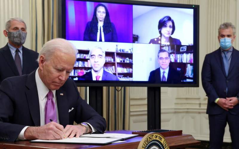 بايدن يطلق خطته لمكافحة كورونا